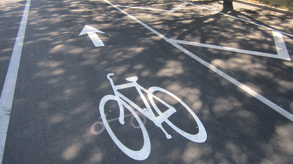 Bike lane geometric indicator